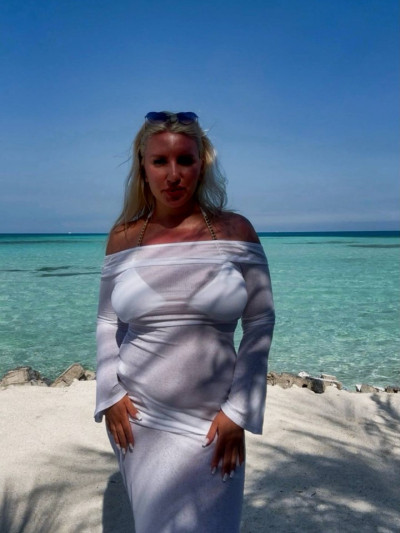 Частная массажистка Кира 